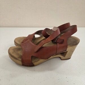 Dansko Women 39 Brown Leather Wood Wedge Platform Clog Sandals Ankle Strap